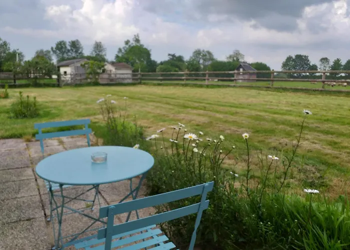 Le Beaujouas Holiday home *